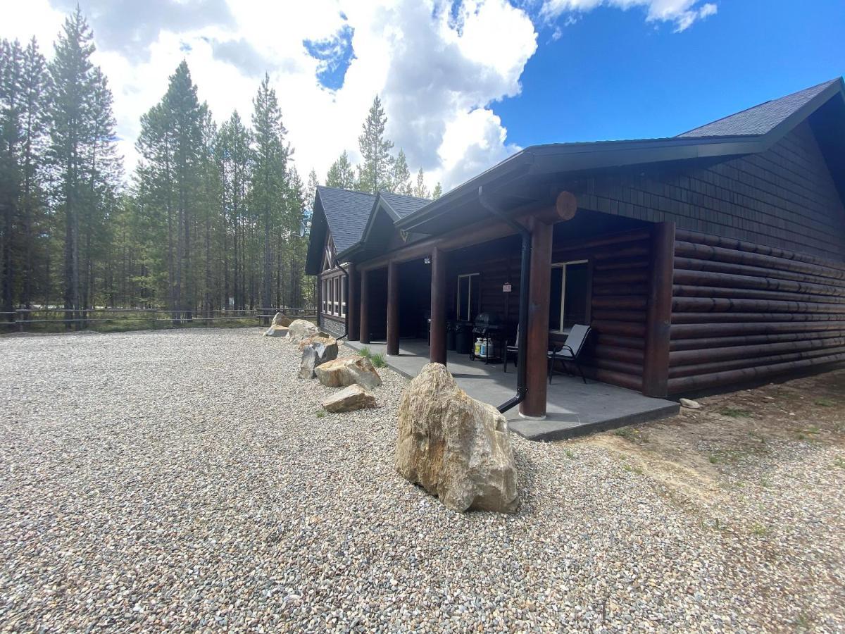 Wolf Den Villa Valemount Dış mekan fotoğraf
