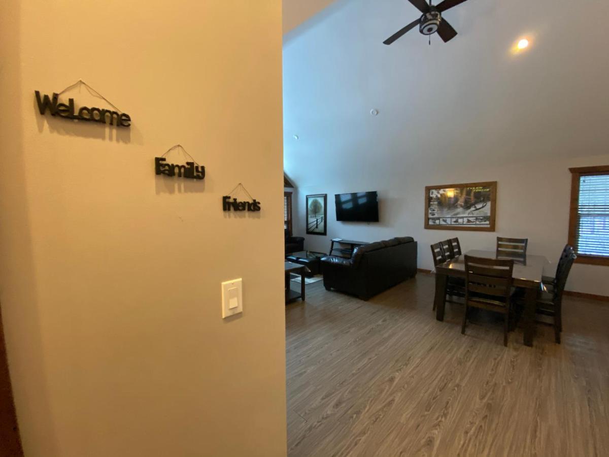 Wolf Den Villa Valemount Dış mekan fotoğraf